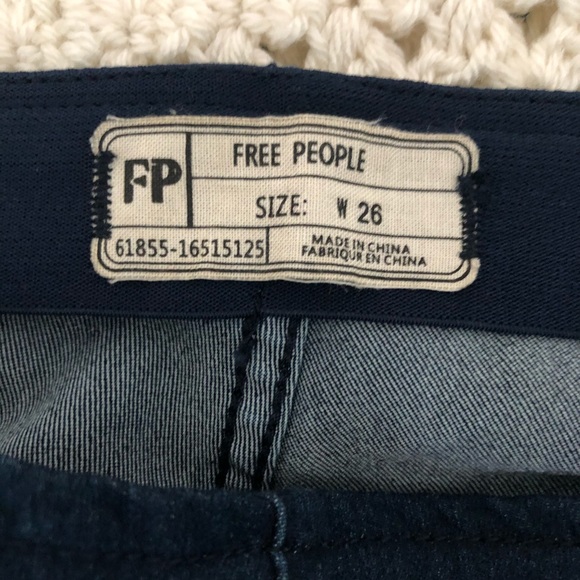 Free People Pull On Flare Jeans - Picture 4 of 4
